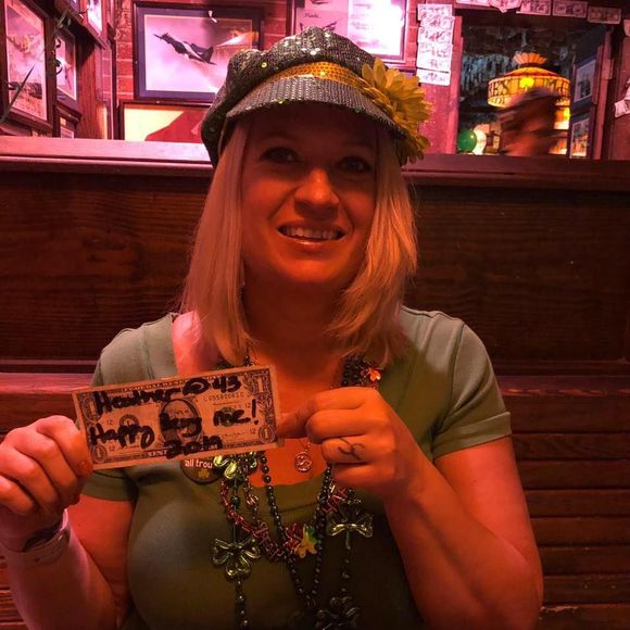 Meet your Posher, Heather - Picture 1 of 1